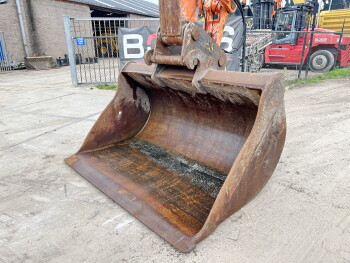 VÂNDUT] Hitachi ZX210LC-5B | 2016 | CE + EPA | 6516 h.